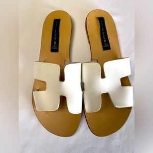 Steve Madden White Grady H Sandals